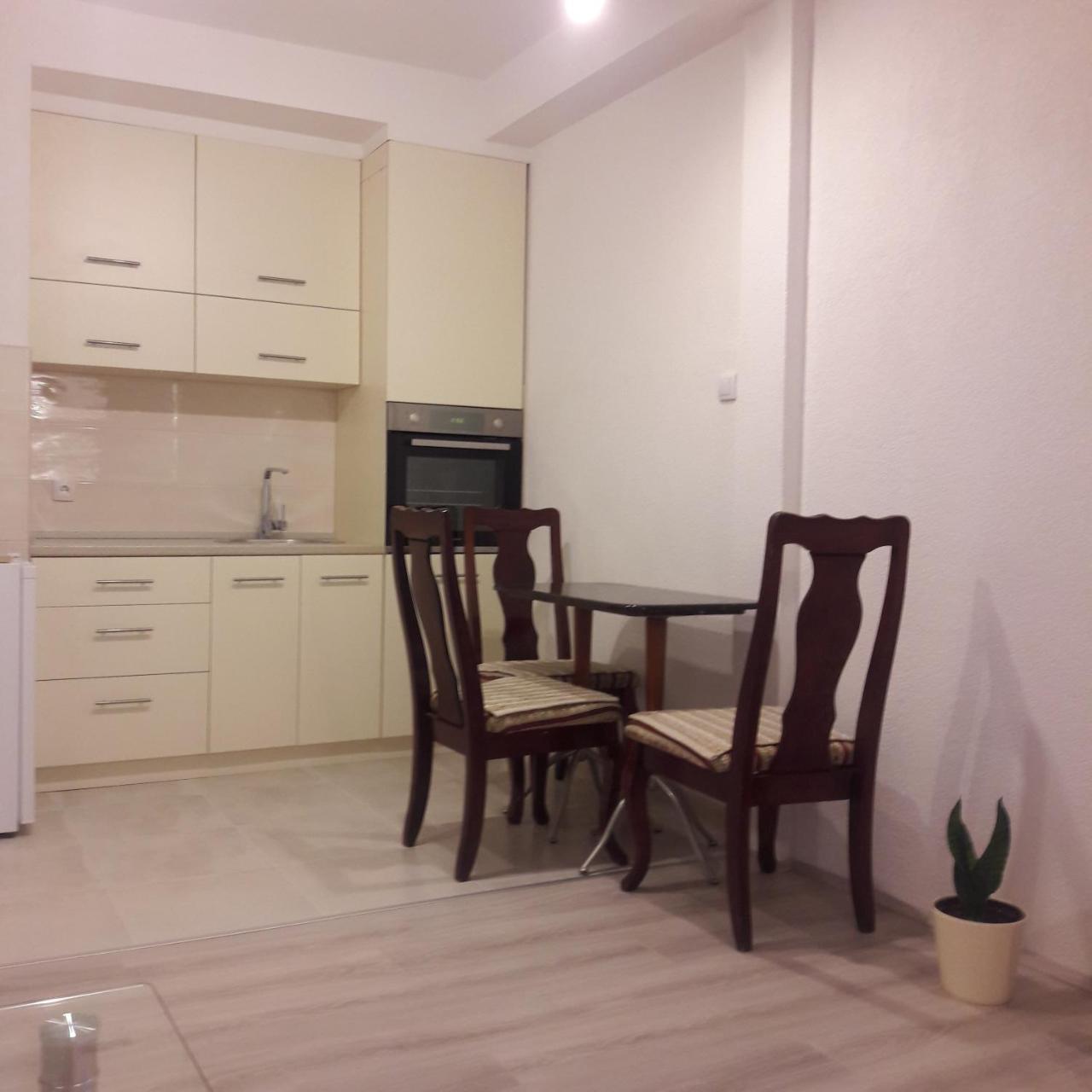 Appartement M&A à Trebinje Extérieur photo